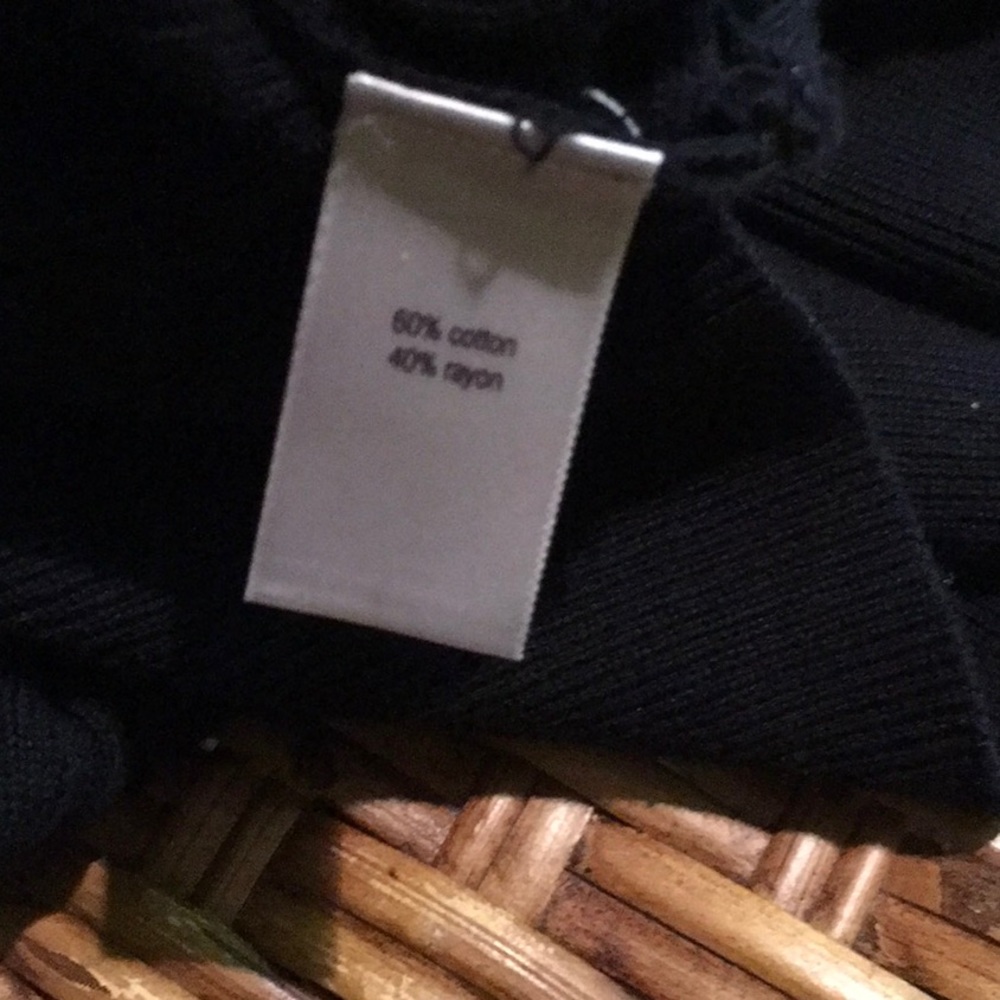 Sweater - Picture 6 of 6